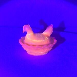 Vintage Degenhart Yellow Glass Mini Hen on Nest Chick Salt Figurine RARE